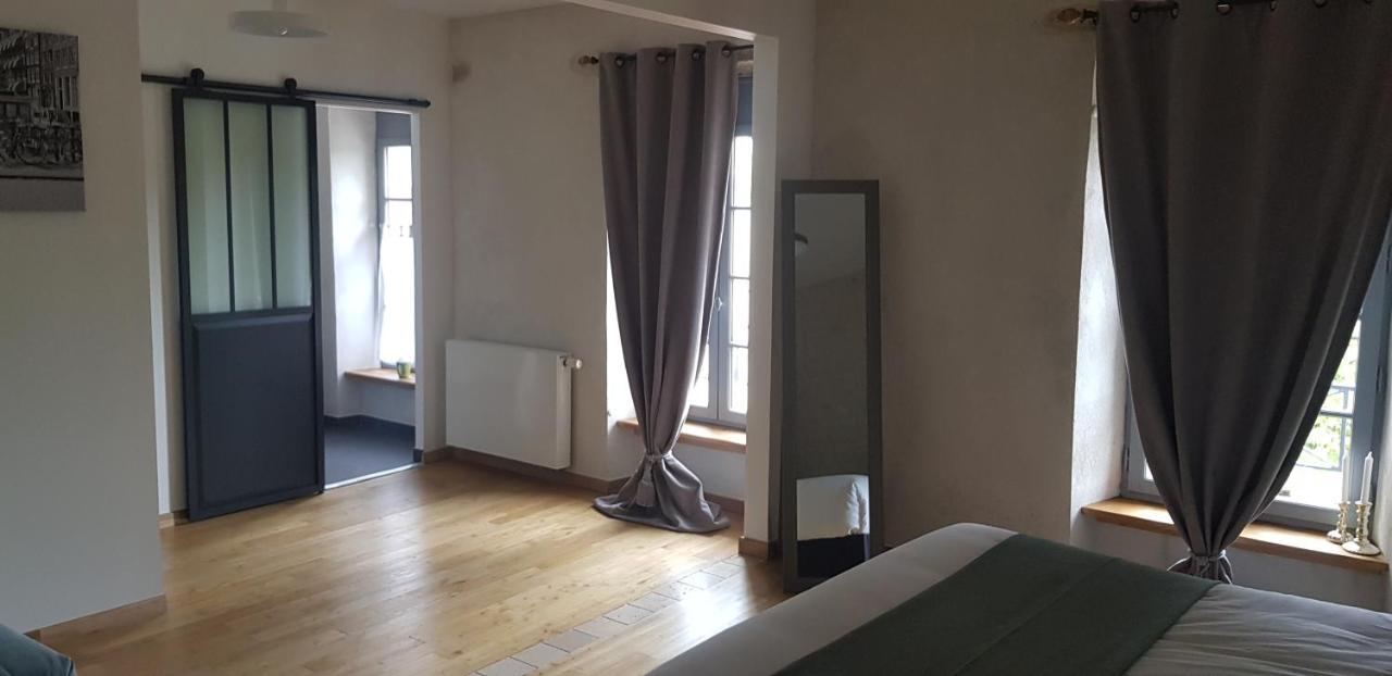Bed and Breakfast La Cour Saint Louis Castelnau-Montratier Екстер'єр фото