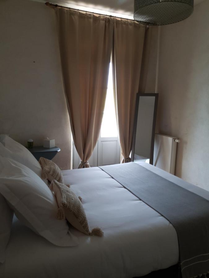 Bed and Breakfast La Cour Saint Louis Castelnau-Montratier Екстер'єр фото